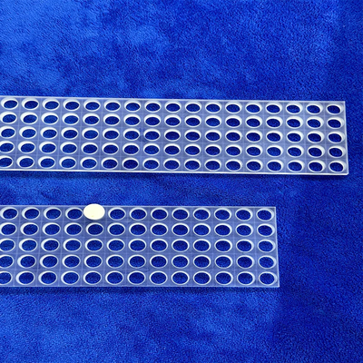 Herstellung von Korrosionsbeständigem, durchsichtigem, perforiertem Quarzblech