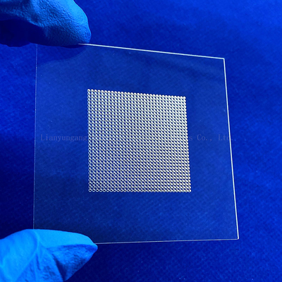 1-10 mm Dicke Quadratisch Transparentes Laser-Dill-Loch UVC Quarzglasplatte