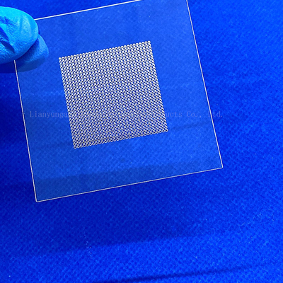 1-10 mm Dicke Quadratisch Transparentes Laser-Dill-Loch UVC Quarzglasplatte