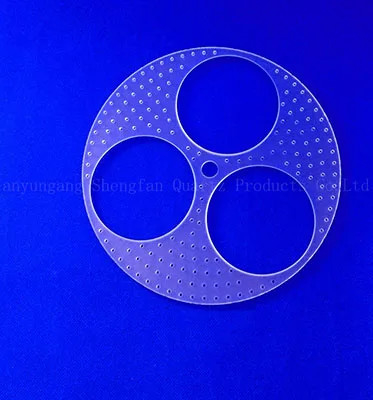 Professionelle, benutzerdefinierte Ultraviolette Quarzperforierte Glasplatte
