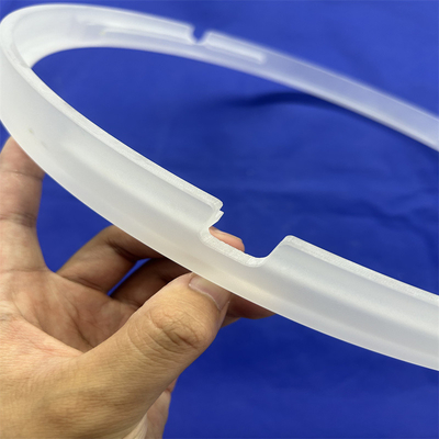 Anfertigung von hochreinen Quarztransparenten Quarzperforierten Transparenten Ringen
