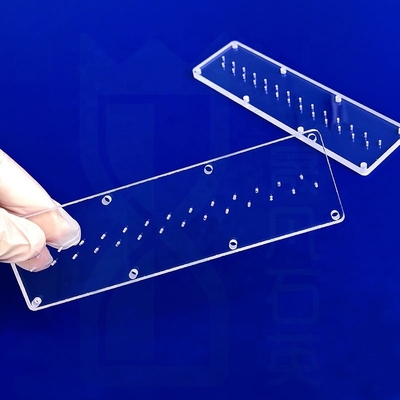 High Light Transmittance Factory Custom Laser Perforated Quarz Glasblech geschmolzenem Quarz
