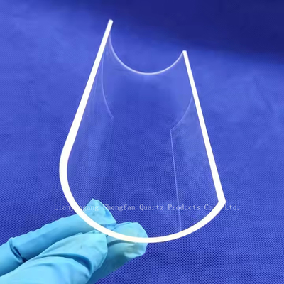 Anpassung von hochtemperaturbeständigen durchsichtigen halbkreisförmigen Quarzglasfliesen
