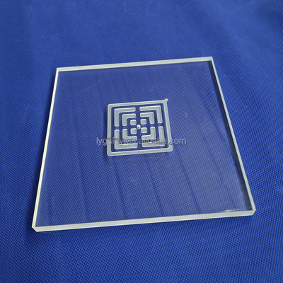 CNC-Produktion mit hoher Präzision Hohe Reinheit 99,99% Quarzbohrte Platten Quarz gegraubte Platten und Quarzglasplatten
