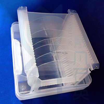 Hochtransparente Quarzglaswafer werden für Quarzboote und Siliziumwafer verwendet