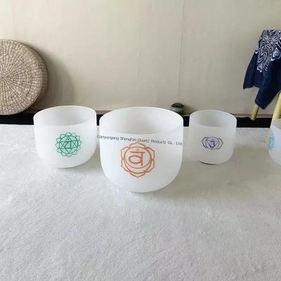 8-20 Zoll 99,99% Quarzkristall Gesangsschüssel in transparentem Perlweiß für Klangheilung und Meditation