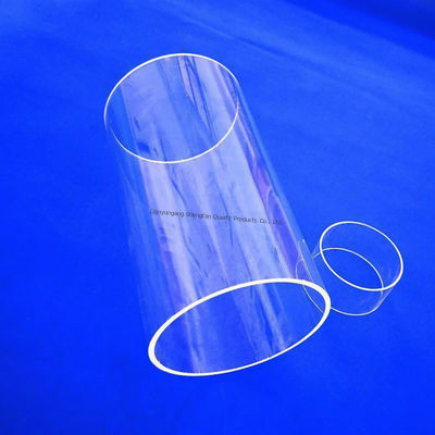 Gute elektrische Isolierung, hohe Hitzebeständigkeit, Quarzglasrohr mit hoher Lichtdurchlässigkeit für Halbleiteranwendungen