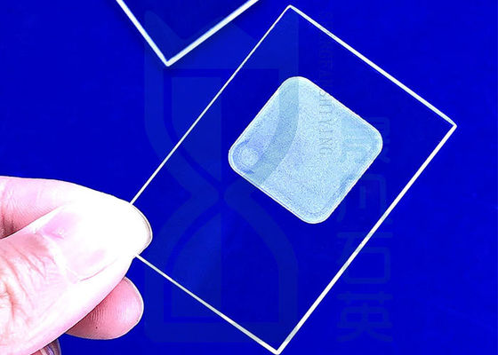 Kerben Sie die maschinelle Bearbeitung des bereiften transparenten runden quadratischen Schlitzes mit hoher Reinheitsgrad-Quarz-Glas-Schlitz