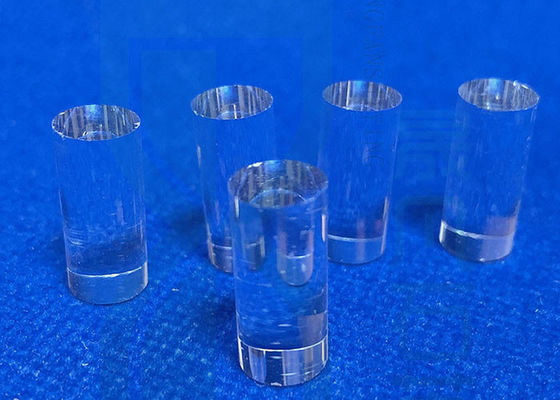 Maßgeschneiderter hochpräziser optischer Lichtleiter aus klarem Quarzglas