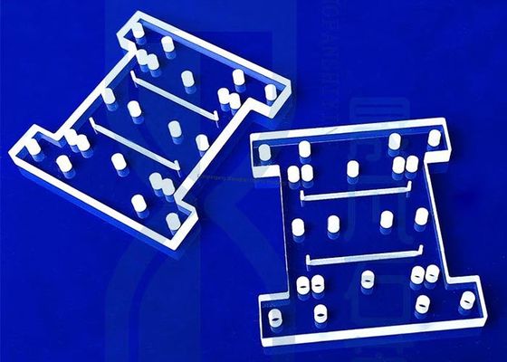 Maßgeschneiderte Quarzglasplatte mit hoher Temperatur für die Härtemaschine mit einer Toleranz von ±0,02 mm und einer Arbeitstemperatur von 1150 °C
