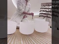 Stellen Sie Transform Space beruhigende Klänge Kristall-Singing-Produkte für ultimative Entspannung für Sie vor